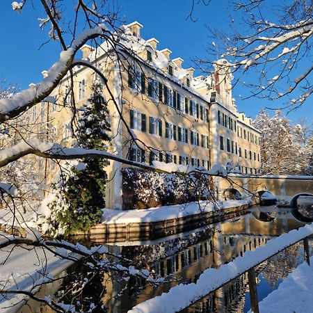 Wohnen Im Wasserschloss Sandizell Schrobenhausen Luaran gambar
