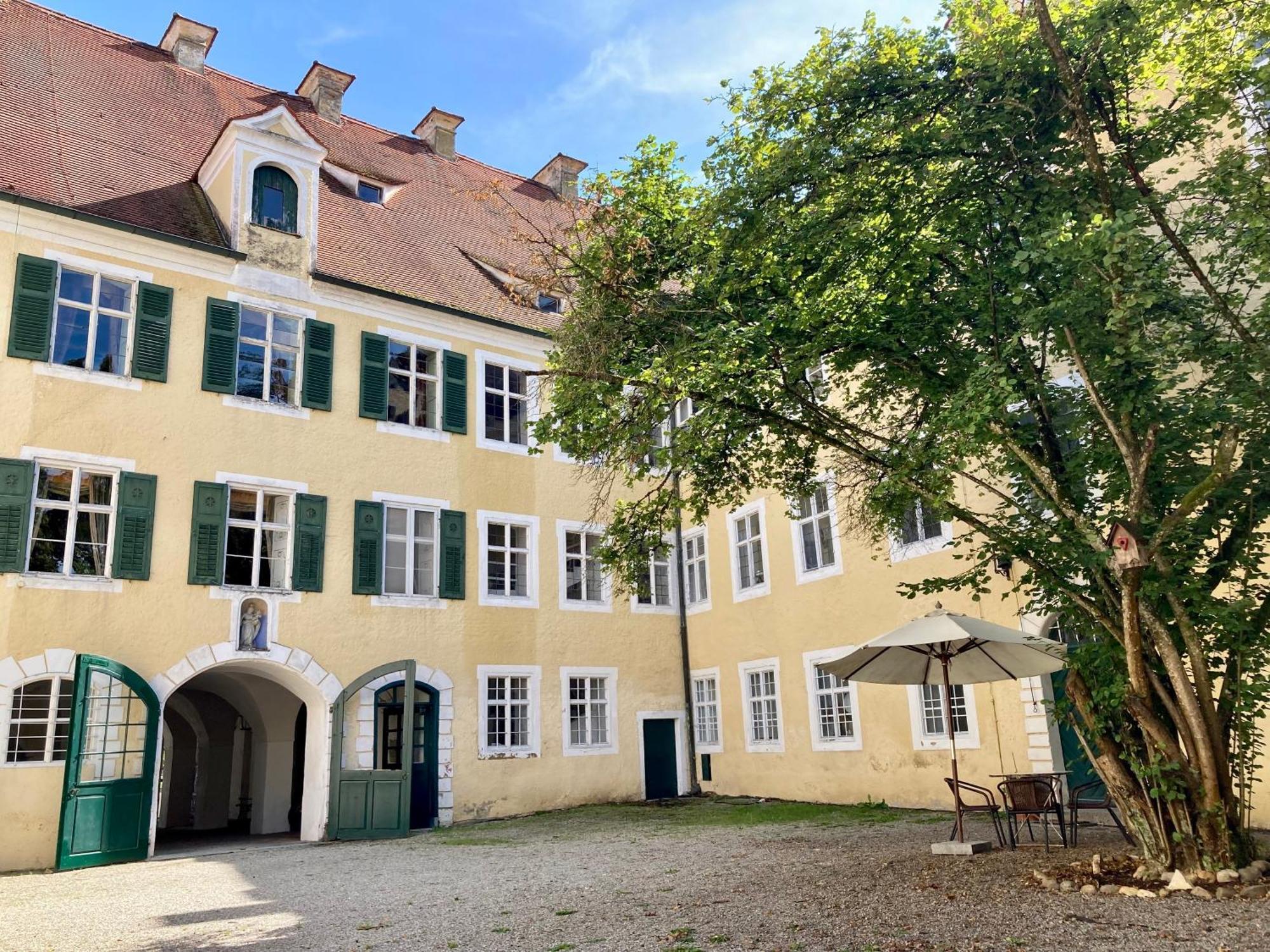 Wohnen Im Wasserschloss Sandizell Schrobenhausen Luaran gambar